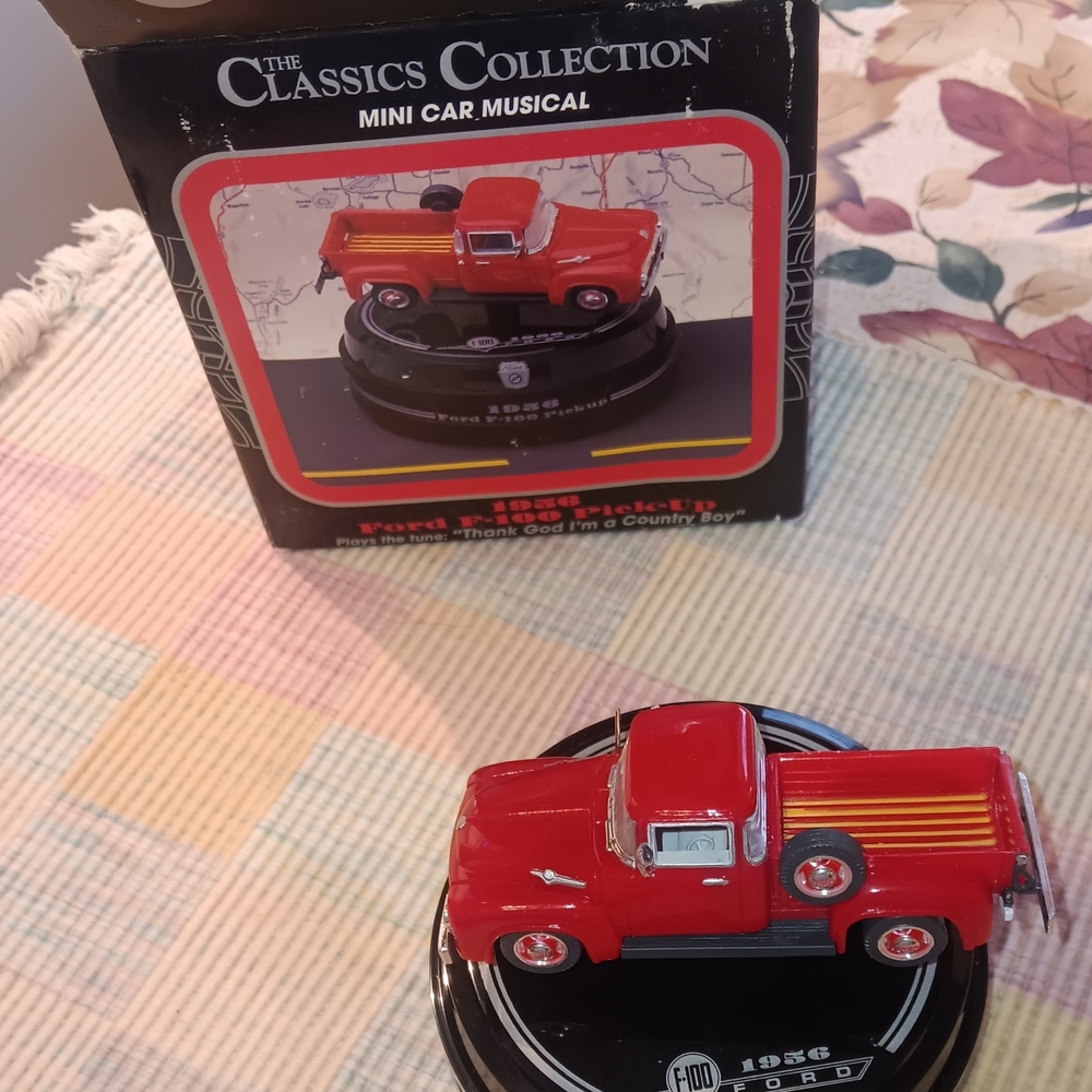 Red Ford 1936 Pickup Mini Car Musical